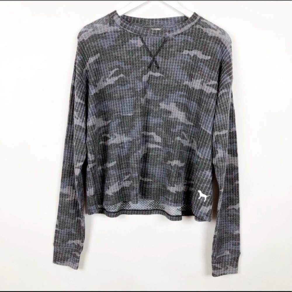 PINK VICTORIA’S SECRET LONG SLEEVE CAMOUFLAGE TOP SIZE LARGE